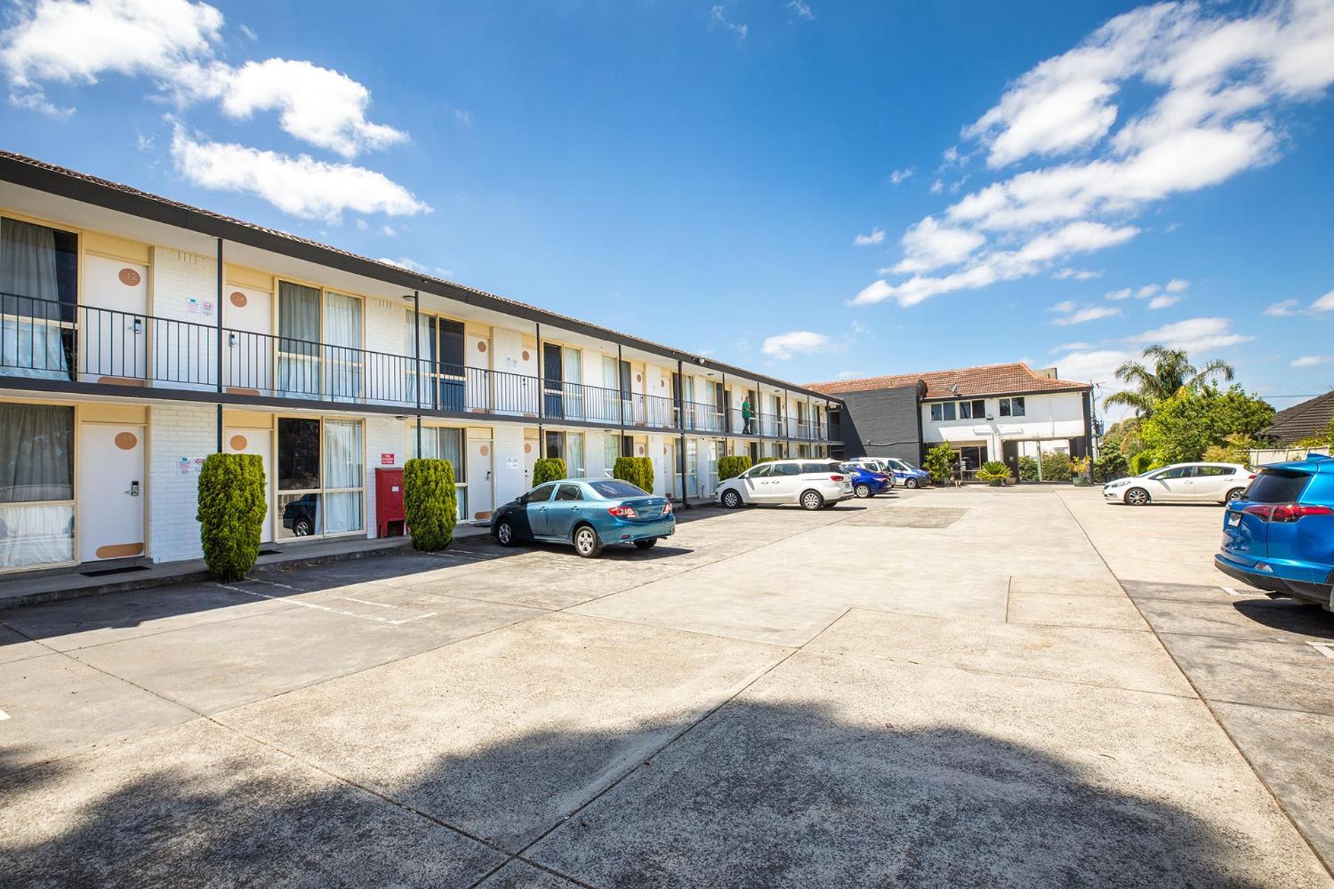 The Mulgrave Motel Exterior photo